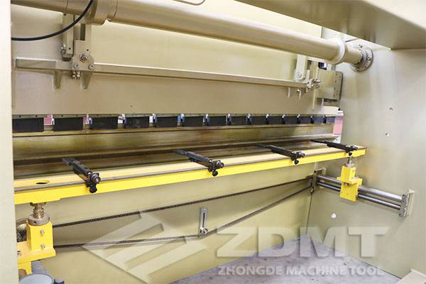 后挡料.jpg 后挡料.jpg